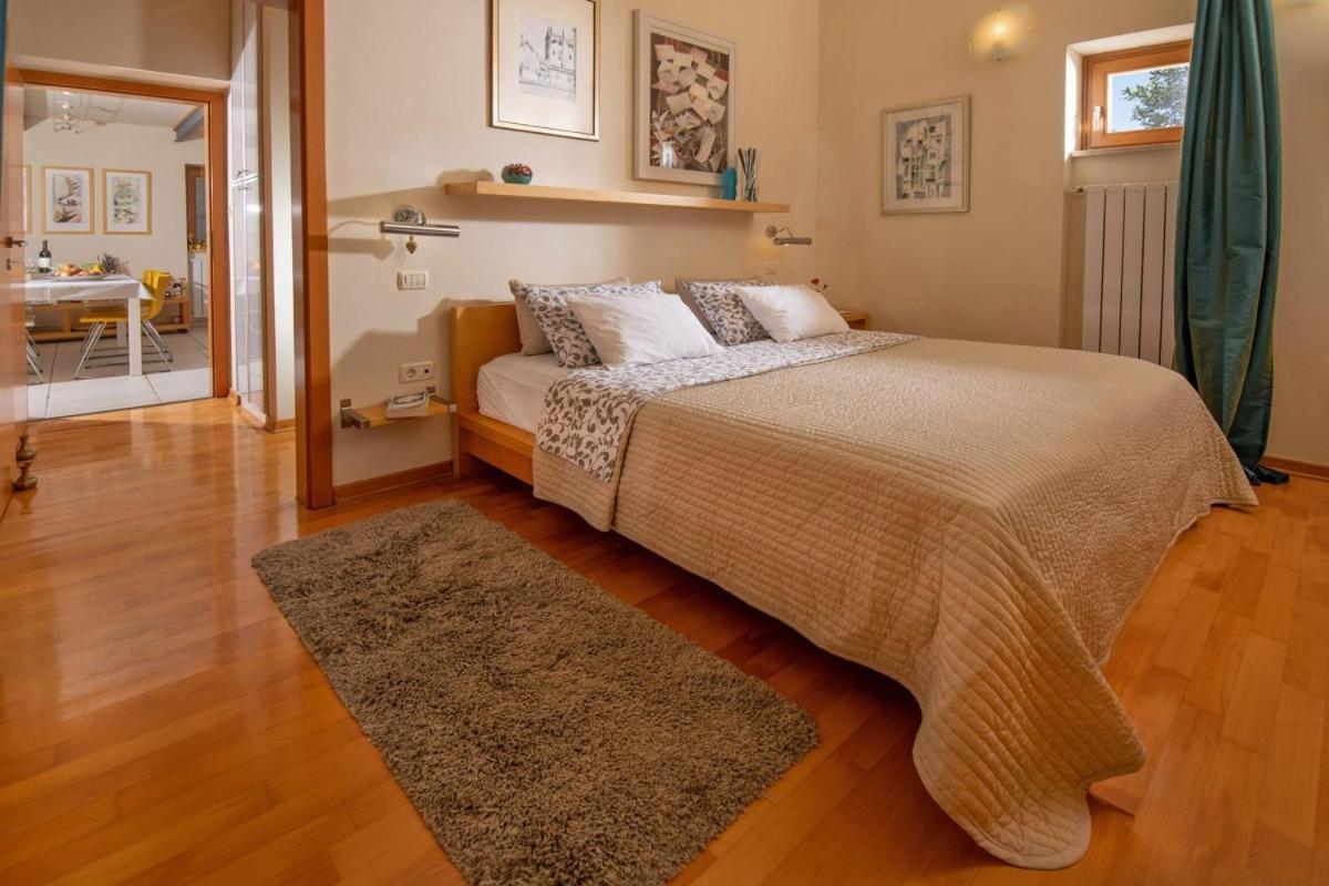 Villa Emili In Medulin - Haus Fuer 4-5 Personen Kültér fotó