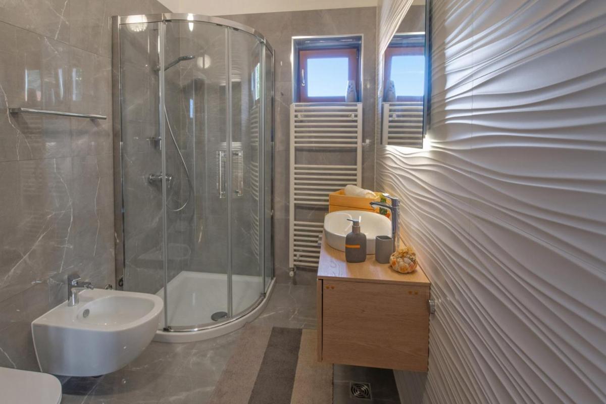 Villa Emili In Medulin - Haus Fuer 4-5 Personen Kültér fotó